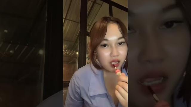 Sopy live tiktok kancingnya ga kuat Sopy live tiktok kancingnya ga kuat