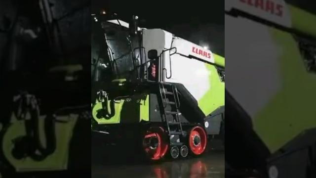 Claas lexion 8900 один из лидеров рынка. Claas lexion 8900 один из лидеров рынка.