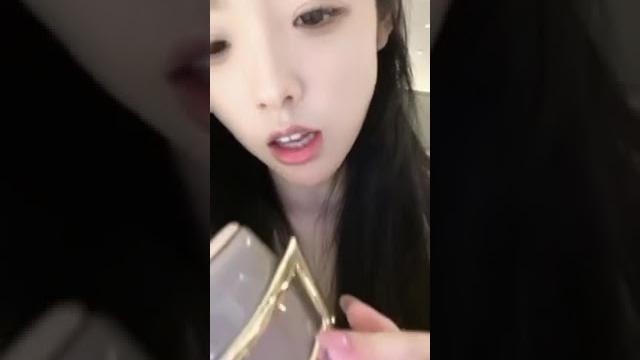 (戴耳机)易直播 美妙 调教贱狗3 (戴耳机)易直播 美妙 调教贱狗3