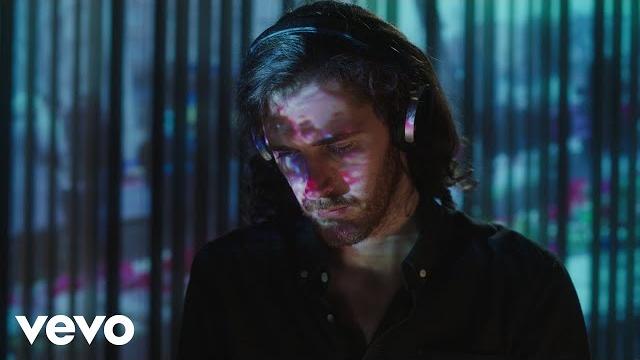 Hozier - nina cried power ft. mavis staples Hozier - nina cried power ft. mavis staples