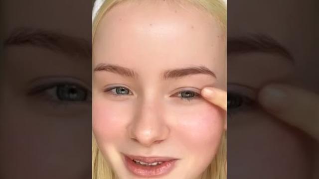 Bule barbie hot zoom in face fancam #03 Bule barbie hot zoom in face fancam #03