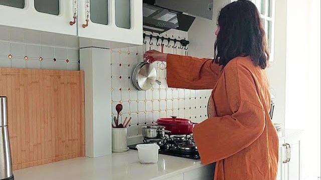 Vlog | sakin ve yavaş bir sabah |kiler temizliği-evdeki zamanı verimli geçirme |ev yapımı vişne suyu Vlog | sakin ve yavaş bir sabah |kiler temizliği-evdeki zamanı verimli geçirme |ev yapımı vişne suyu