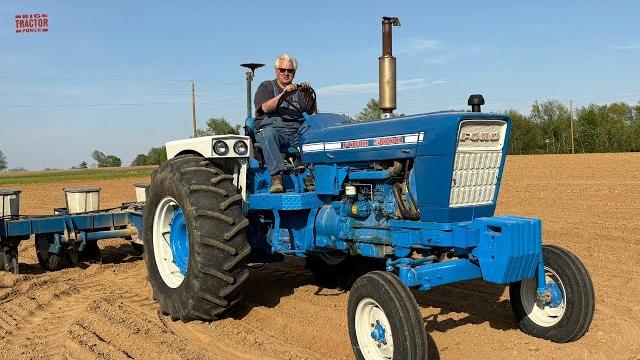 Ford 5000 tractor planting corn Ford 5000 tractor planting corn