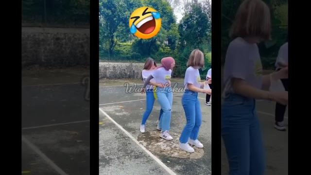 Ukthy bar bar banget #bigo #viral #trending #hijab Ukthy bar bar banget #bigo #viral #trending #hijab