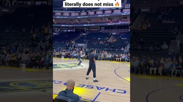 Steph curry literally didn’t miss a single shot before the game (via @migrantcheng) Steph curry literally didn’t miss a single shot before the game (via @migrantcheng)