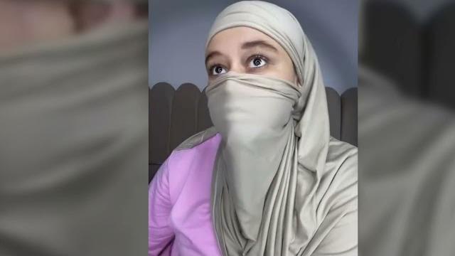 Muslim lesbian hijab saudi teen Muslim lesbian hijab saudi teen