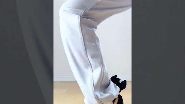神级变装!黑色长靴加黑丝,根本挪不开眼 神级变装!黑色长靴加黑丝,根本挪不开眼