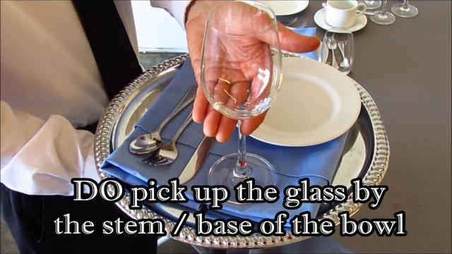 Do's & don't of table service Do's & don't of table service