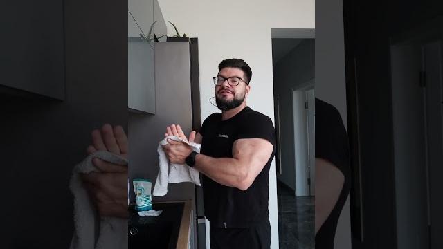 Зачем мыть руки солью? Зачем мыть руки солью?