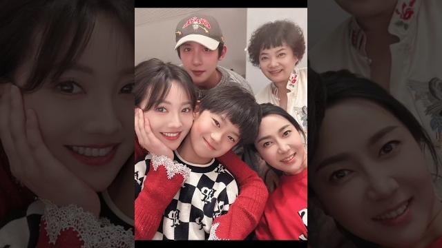 Happy family 🪭白昕怡朱一未#baixinyi_zhuyiwei #chunhatvibachhandi #zhuyiweibaixinyi #白昕怡朱一未 #sweet Happy family 🪭白昕怡朱一未#baixinyi_zhuyiwei #chunhatvibachhandi #zhuyiweibaixinyi #白昕怡朱一未 #sweet