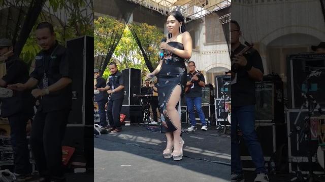 Mantab ⁉️ #dangdut #cover #music #dj #fyp #fypシ゚viral #shorts #trending #tiktok #viralvideo #gemoy Mantab ⁉️ #dangdut #cover #music #dj #fyp #fypシ゚viral #shorts #trending #tiktok #viralvideo #gemoy