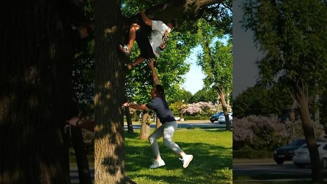 Making head massage to random people: unexpected situation🫣#prank #funny #kiryakolesnikov #tiktok Making head massage to random people: unexpected situation🫣#prank #funny #kiryakolesnikov #tiktok