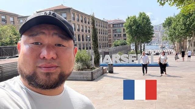 Would you live in france? (pros & cons) Would you live in france? (pros & cons)