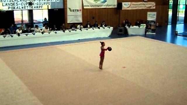 Jimlastikci kiz 9 yasinda yarismada Jimlastikci kiz 9 yasinda yarismada