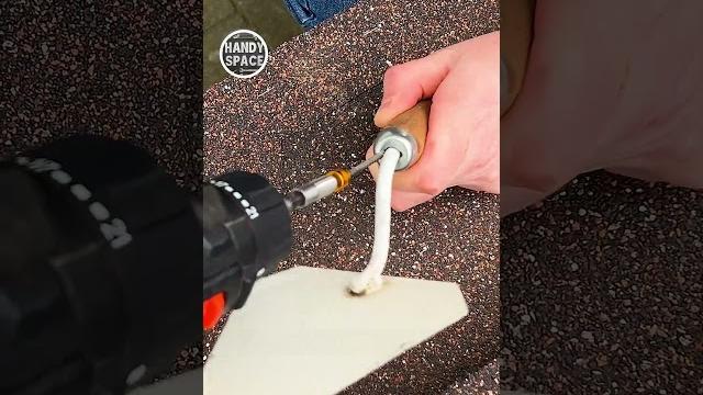 Great! life hack with a screw! #tricks Great! life hack with a screw! #tricks