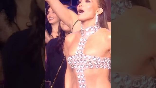 Jennifer lopez having fun at the ama’s #jlo #shorts Jennifer lopez having fun at the ama’s #jlo #shorts