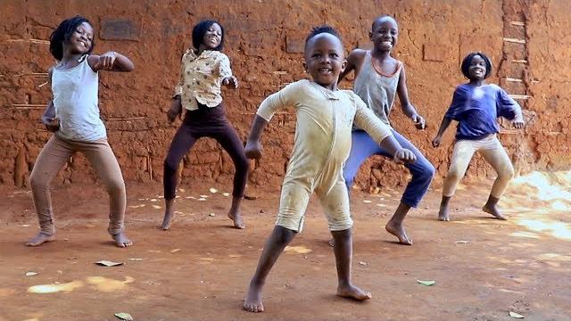 Masaka kids africana dancing tweyagale by eddy kenzo Masaka kids africana dancing tweyagale by eddy kenzo