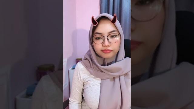 Itsmei jilbab jilboobs tobrut gede bar bar#bigo #biggboss #livestream #dance #live #gemoy Itsmei jilbab jilboobs tobrut gede bar bar#bigo #biggboss #livestream #dance #live #gemoy