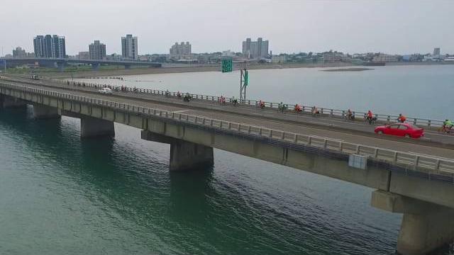 空拍 北台南家扶中心 環島自行車騎行 新竹-苗栗 2016/08/25 空拍 北台南家扶中心 環島自行車騎行 新竹-苗栗 2016/08/25
