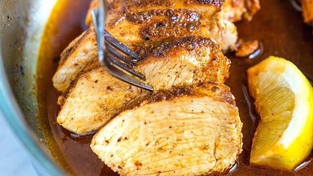 Juicy skillet chicken breasts recipe Juicy skillet chicken breasts recipe