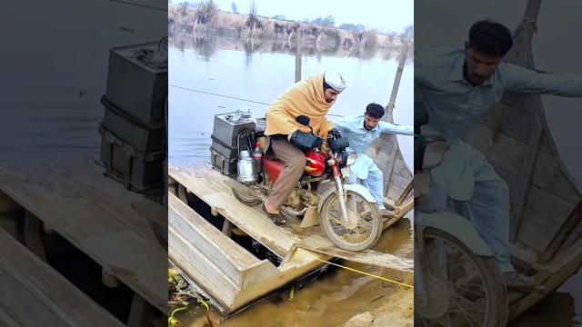 Dudhi kashti per bura fas gaya #prank Dudhi kashti per bura fas gaya #prank