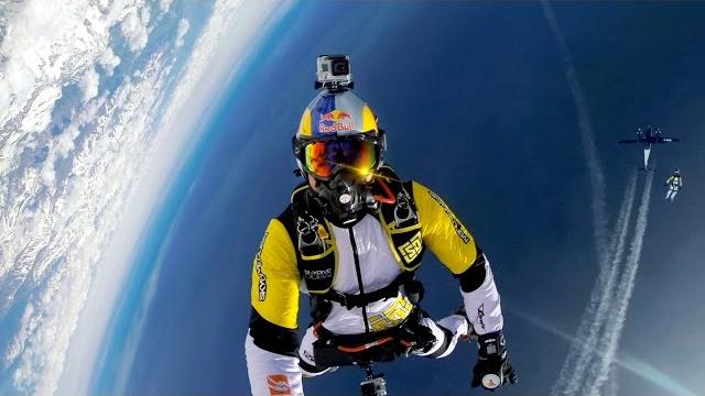 Gopro: soul flyers 33,000 ft above mont blanc Gopro: soul flyers 33,000 ft above mont blanc