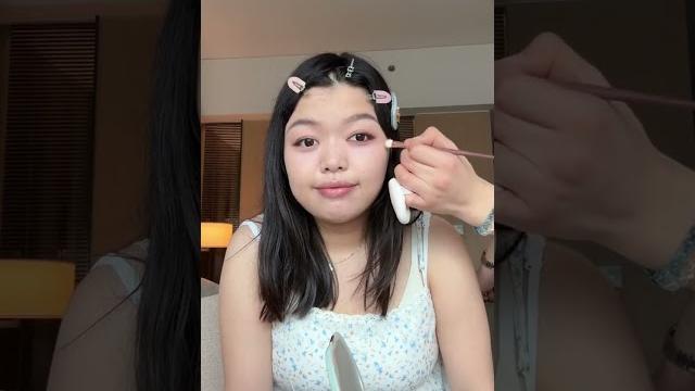 今天明星化妆师给厚哥化妆啦,妆前妆后反差大吗#烟熏妆 #妆容教程 #圆脸 #反差#shorts 今天明星化妆师给厚哥化妆啦,妆前妆后反差大吗#烟熏妆 #妆容教程 #圆脸 #反差#shorts