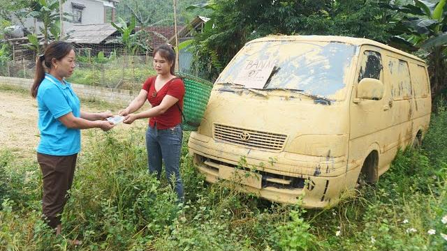 Genius girl's challenge: restart the 16-seat toyota (hiace) after many years of abandonment. Genius girl's challenge: restart the 16-seat toyota (hiace) after many years of abandonment.