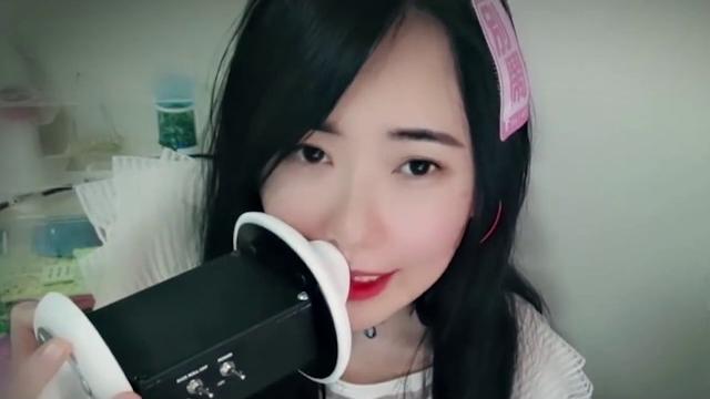 Asmr kiki瓜口腔音&弹舌剪辑合集️ close mouth sounds Asmr kiki瓜口腔音&弹舌剪辑合集️ close mouth sounds