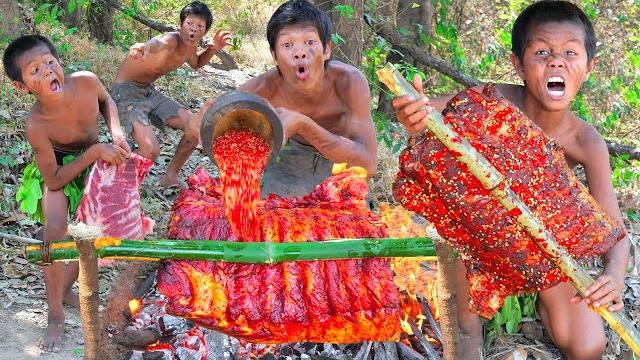Primitive technology - cook pork rib recipes eating show Primitive technology - cook pork rib recipes eating show