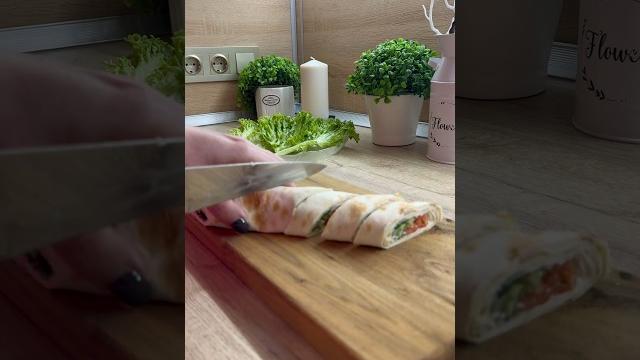 Рулет из лаваша с красной рыбой #рецепты #вкуснаяеда #готовимдома #правиламоейкухни #вкусная Рулет из лаваша с красной рыбой #рецепты #вкуснаяеда #готовимдома #правиламоейкухни #вкусная