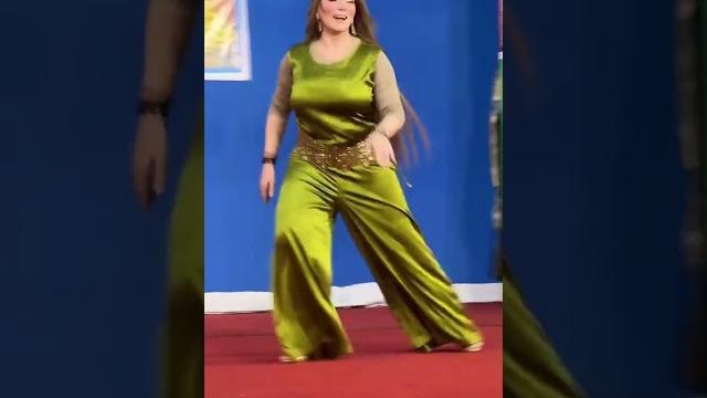 Khushboo khan mujra 2023 shalimar theater lahore Khushboo khan mujra 2023 shalimar theater lahore