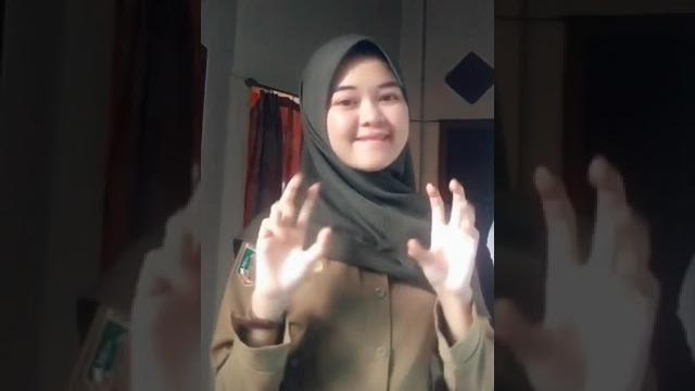 Pns cantik goyang tiktok!tiktok pns Pns cantik goyang tiktok!tiktok pns