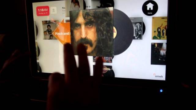 Omek interactive 'grasp' full hands on demo Omek interactive 'grasp' full hands on demo
