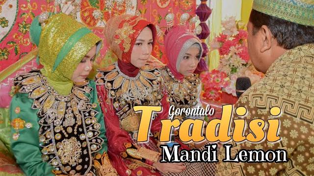 Tradisi mandi lemon - gorontalo (pembeatan) Tradisi mandi lemon - gorontalo (pembeatan)