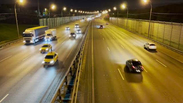 The sound of passing cars, the white noise of the highway to relieve fatigue and fall asleep quickly The sound of passing cars, the white noise of the highway to relieve fatigue and fall asleep quickly