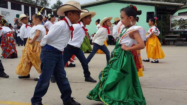 Coco poco loco / mexican revolution dance / aliyah saldana Coco poco loco / mexican revolution dance / aliyah saldana