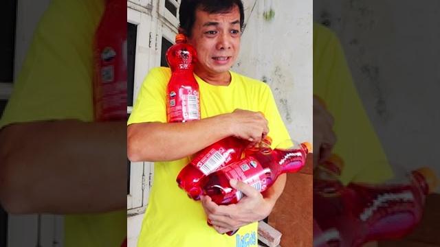 Papa berenang di kolam fanta ! Papa berenang di kolam fanta !