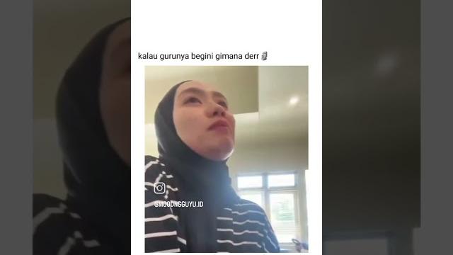 Guru berikan ciuman mesra Guru berikan ciuman mesra
