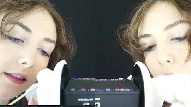 A twin ear cleaning (asmr) A twin ear cleaning (asmr)