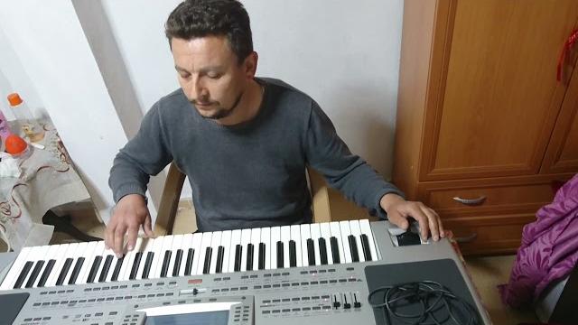 Gül ali̇ roman havasi - korg pa80 Gül ali̇ roman havasi - korg pa80