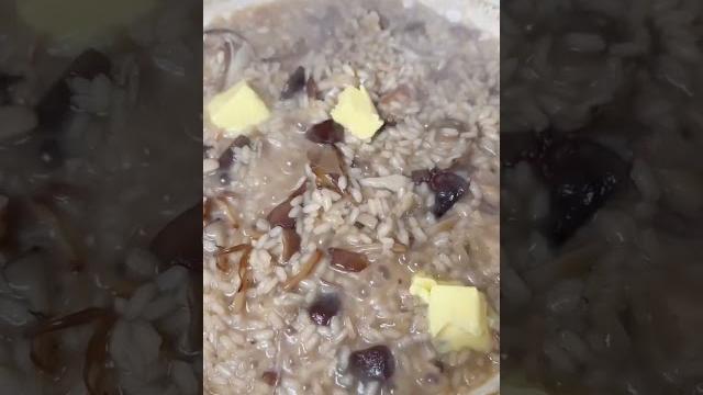 鮭魚香菇燉飯 salmon mushrooms risotto #salmon #mushroom #risotto #asmr #italia #homecooking #河必煮飯 鮭魚香菇燉飯 salmon mushrooms risotto #salmon #mushroom #risotto #asmr #italia #homecooking #河必煮飯