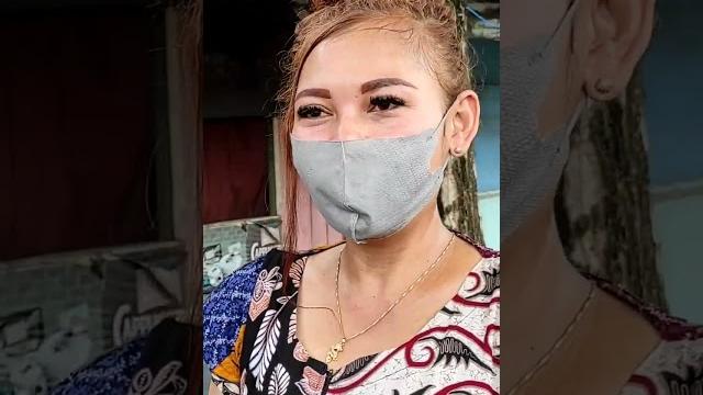 Mbak ayu penghuni warung esek-esek comal baru pemalang ingin ada ganti rugi pembongkaran warung Mbak ayu penghuni warung esek-esek comal baru pemalang ingin ada ganti rugi pembongkaran warung