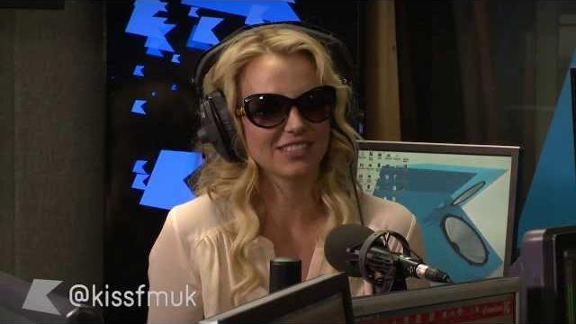 Britney spears at kiss fm (uk) Britney spears at kiss fm (uk)