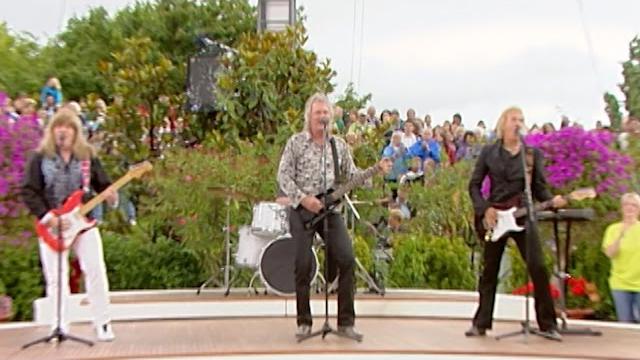 Sweet - fox on the run - zdf fernsehgarten 17.07.2011 (official) Sweet - fox on the run - zdf fernsehgarten 17.07.2011 (official)