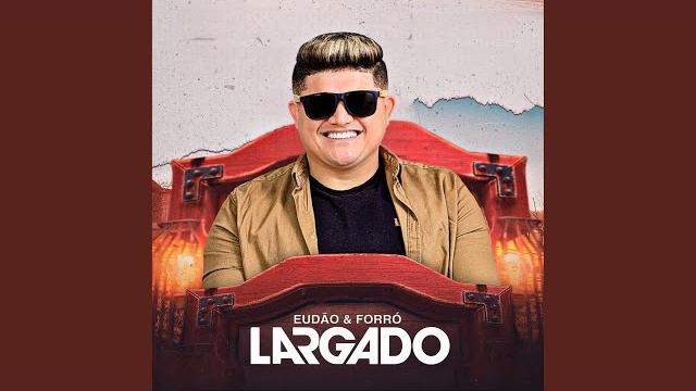 É os peitinho que balança baixista É os peitinho que balança baixista
