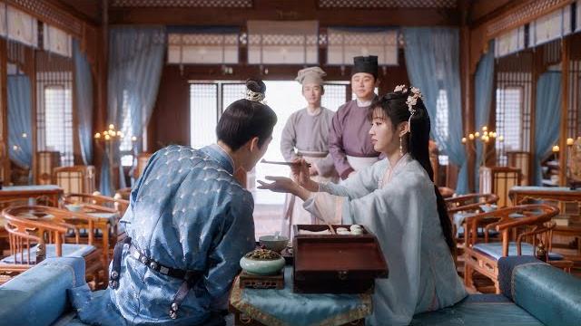六少主受傷灰姑娘超心疼,親自為他包紮甜蜜餵食,仆人被秀一臉! #newlifebegin 六少主受傷灰姑娘超心疼,親自為他包紮甜蜜餵食,仆人被秀一臉! #newlifebegin