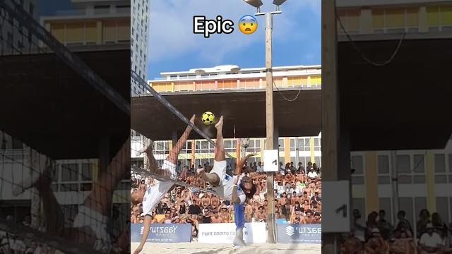 They battled at the net (via @footvolley tlv/tt) #shorts They battled at the net (via @footvolley tlv/tt) #shorts