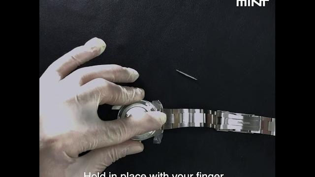 How to install a metal band on a watch How to install a metal band on a watch