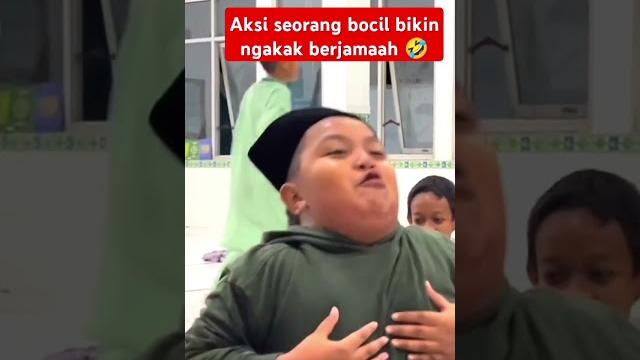 Aksi seorang b0cil bikin ngakak berjamaah #viral Aksi seorang b0cil bikin ngakak berjamaah #viral